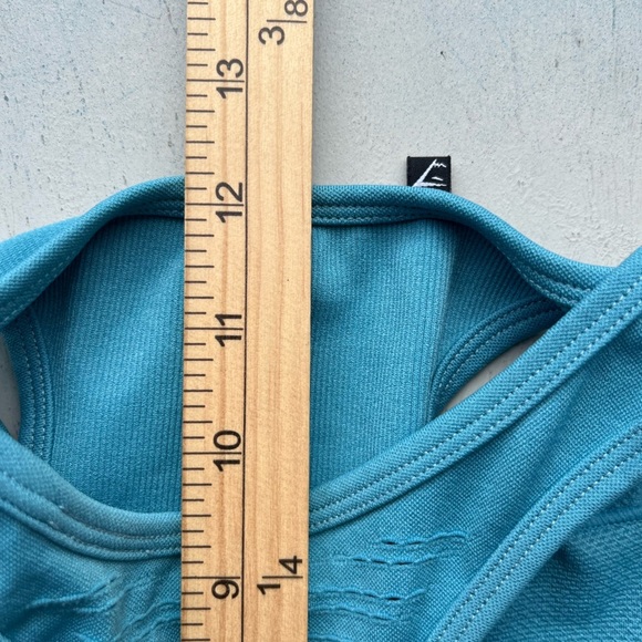 Women's Gymshark Sports Bra Teal Turquoise Flawless S Dry Racerback Pull-On Run - Picture 9 of 9